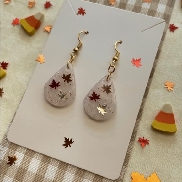 3 for $15 Fall leaf earrings - Picture 2 of 3